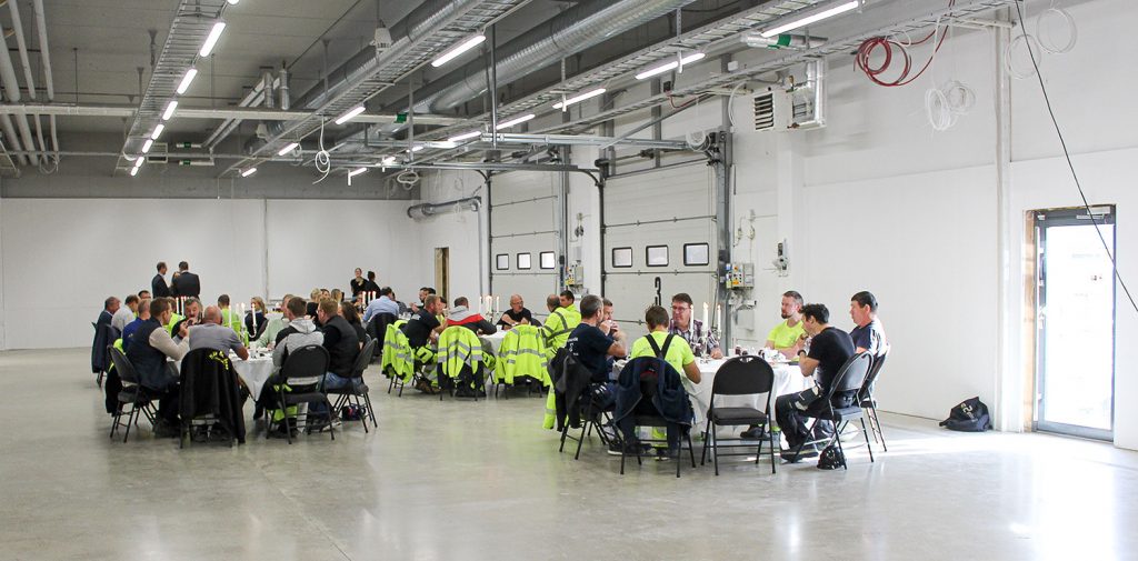 Byggfrukost hos E2C under arbetet med Netonnets nya lokaler i Norrköping