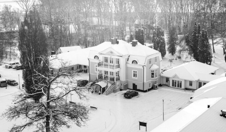 Starby Spa, Hotell och Konferens i vinterskrud.